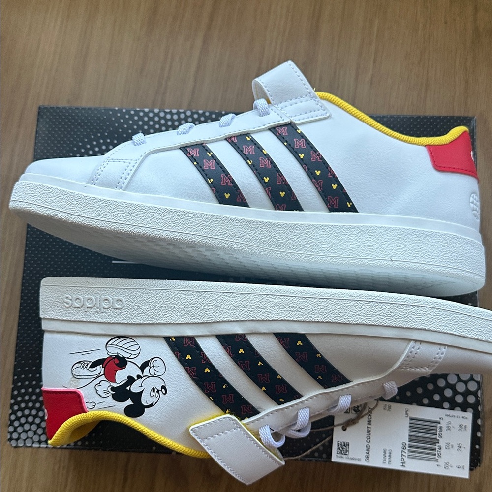 Adidas Grand Court Mickey Sneaker ๐ Big Kids Sz 6, fits Sz 7.5 US Women - Picture 5 of 10